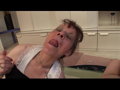 ❤️ Bi amona eta aitona batek hirukotea dute ❤️ Porno fb gurean eu.allo-sex.ru ❌️❤